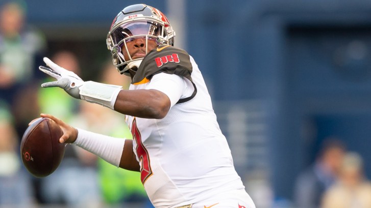 Jameis Winston throws interception