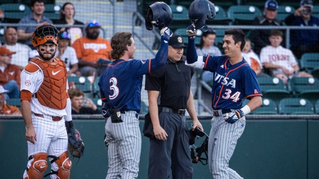 UTSA baseball celebrates during a game vs. Texas.