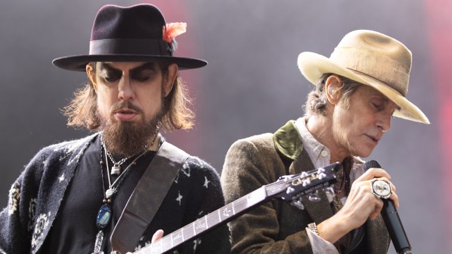 Dave Navarro and Perry Farrell perform at Jane's Addiction concert