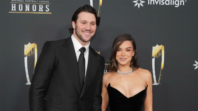 Josh-Allen-and-Hailee-Steinfeld