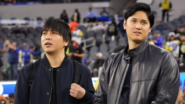 Shohei-Ohtani-and-interpreter-Ippei-Mizuhara