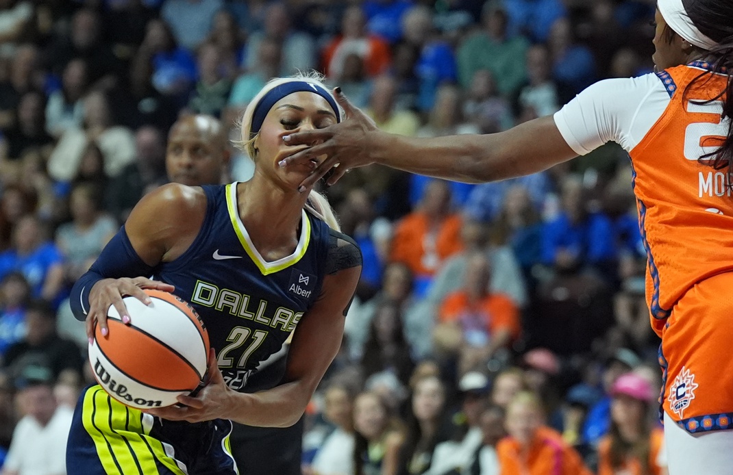 DiJonai Carrington Poke