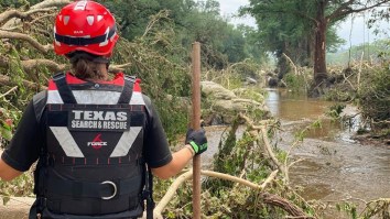 Video Shows Heroic Volunteers Risking Lives To Rescue Drowning Woman From Texas Flooding