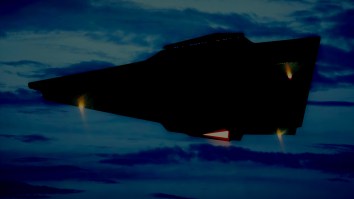 Triangle-Shaped UFO Filmed Hovering And Making ‘Angular Dives’ In The Sky Over In Missouri
