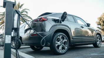 Car Owners Replace Gas-Powered Cars Less Often Than Electric Cars, Claims Global Study