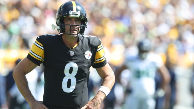 Pittsburgh-Steelers-quarterback-Aaron-Rodgers