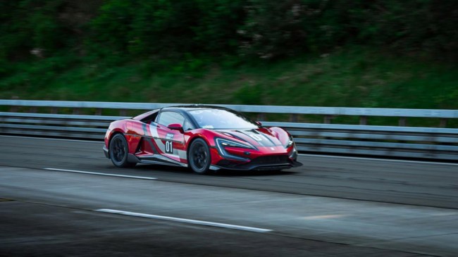 YANGWANG-U9-Track-Edition-EV-speed-record