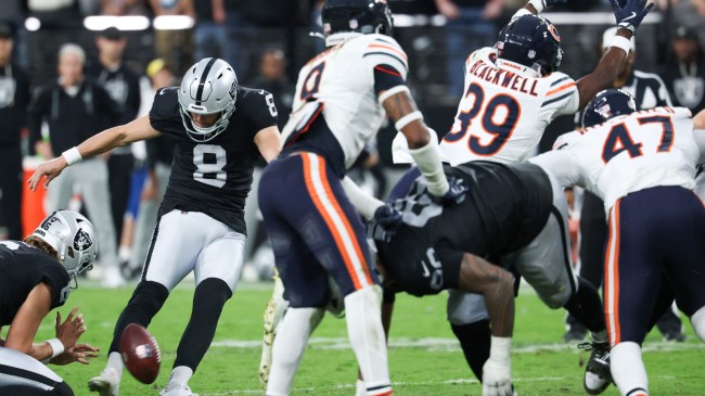 Bears vs Raiders blocked field goal
