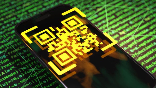 hacker-QR-code-phone