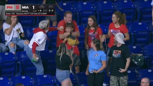 phillies-karen-accosts-dad-and-son-over-baseball