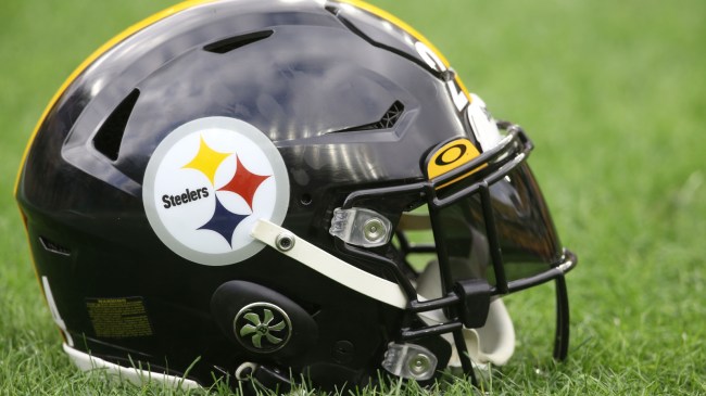 Steelers helmet
